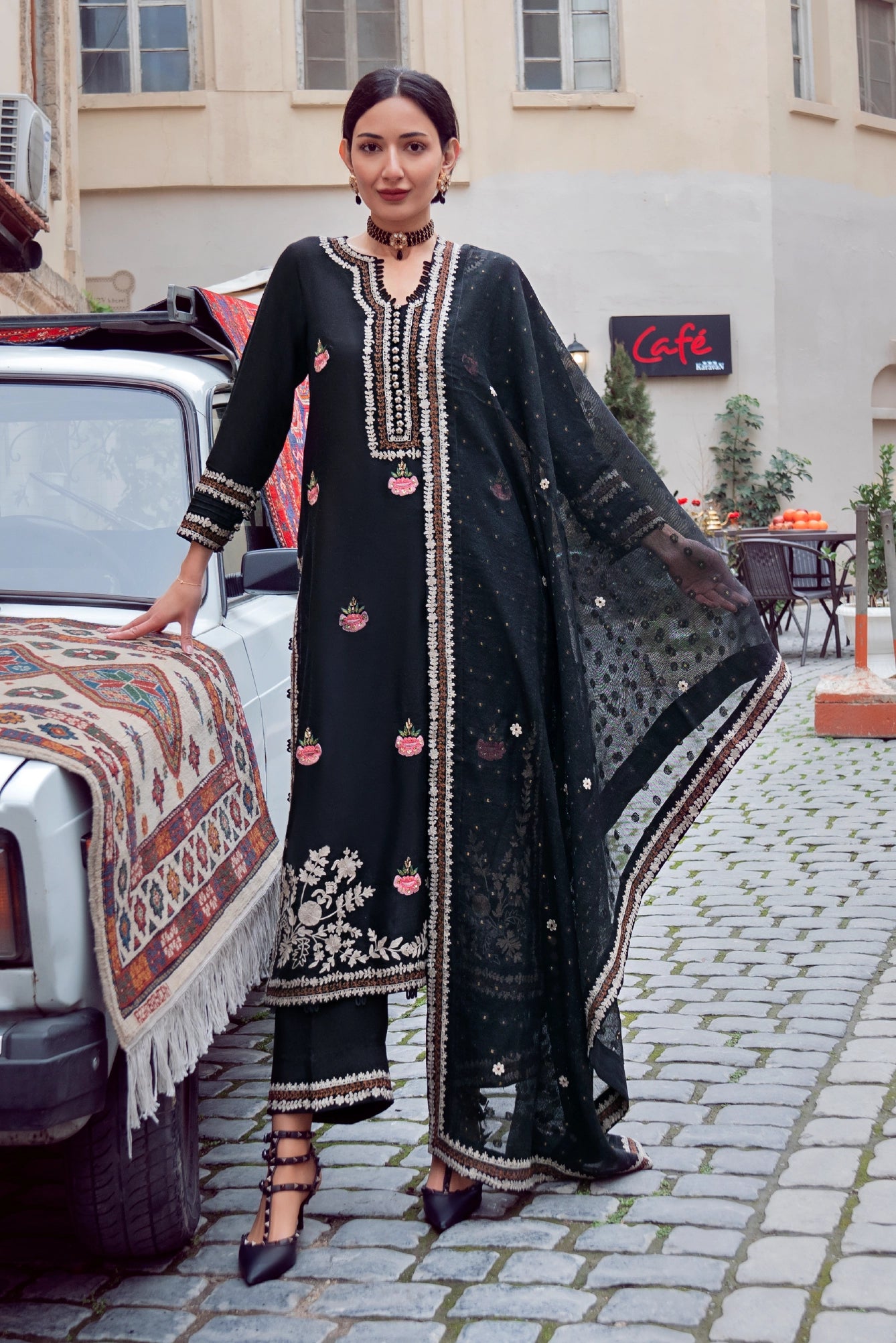Black Raina