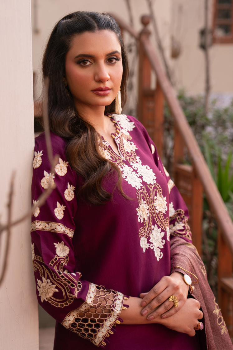 AMIRA